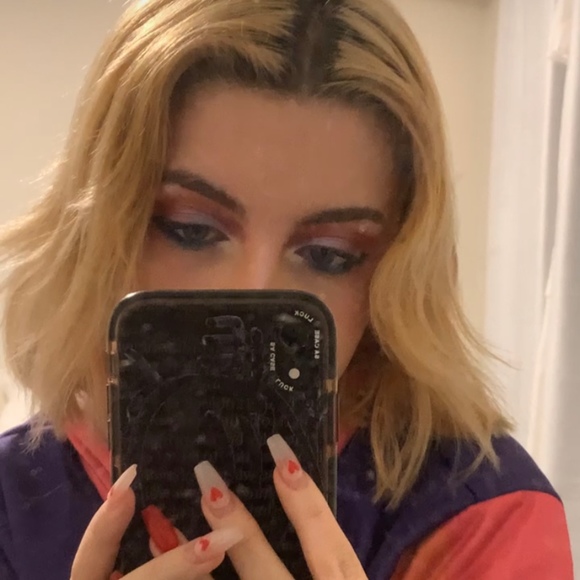 Meet your Posher, Alexsa - Picture 1 of 1